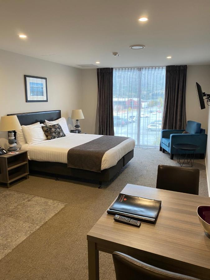 Ramada Suites By Wyndham Queenstown Remarkables Park Esterno foto