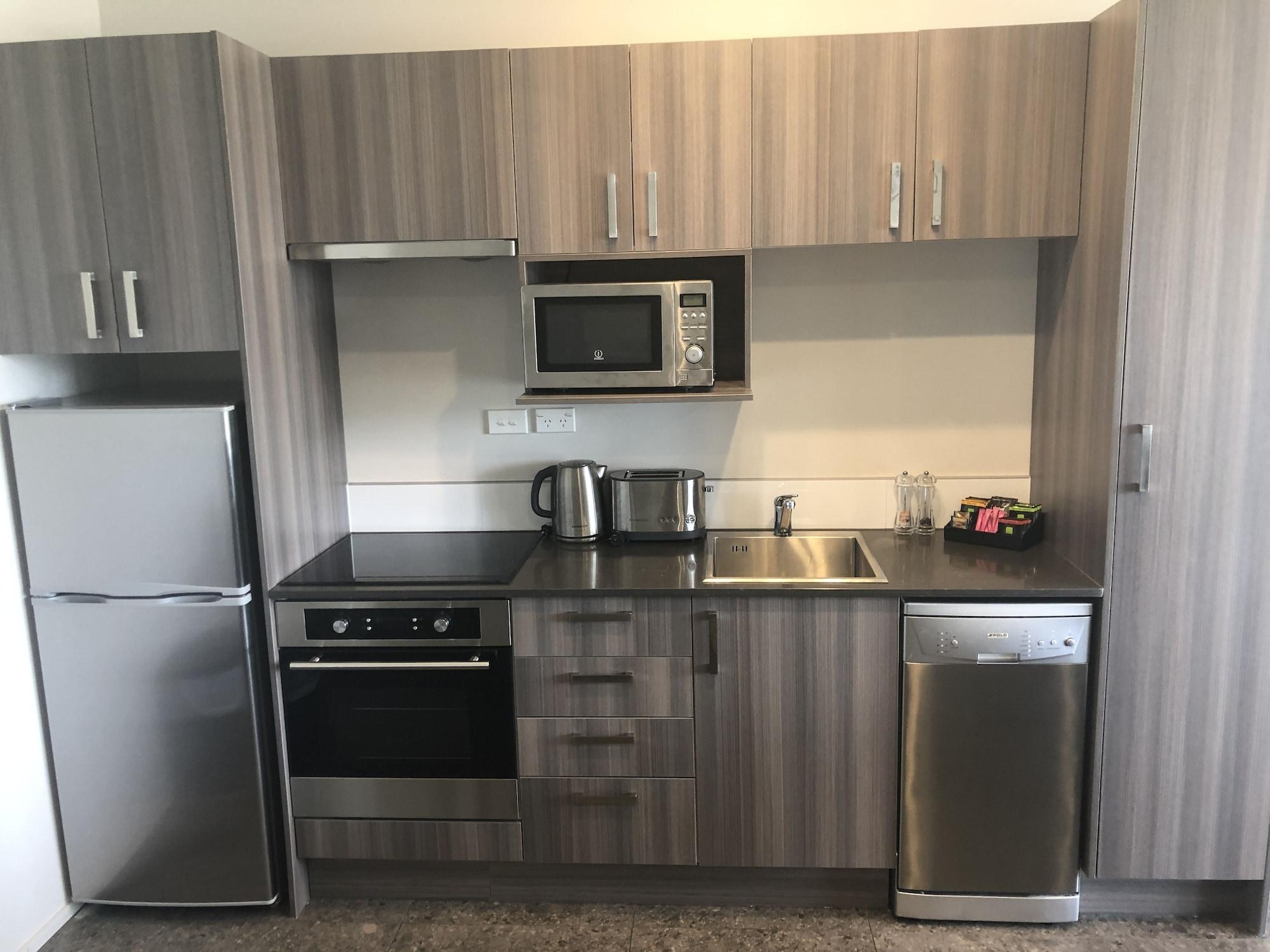 Ramada Suites By Wyndham Queenstown Remarkables Park Esterno foto