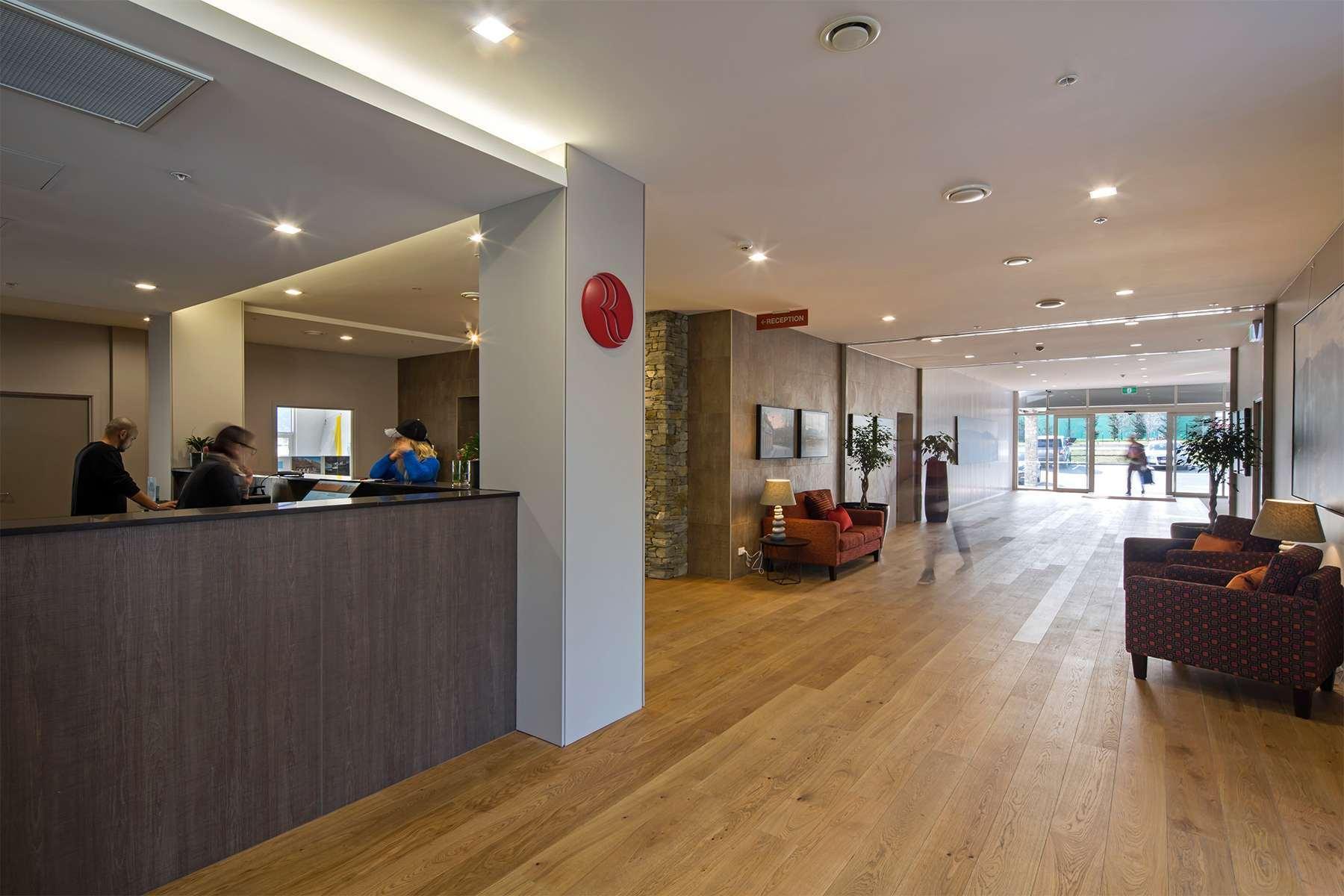 Ramada Suites By Wyndham Queenstown Remarkables Park Esterno foto