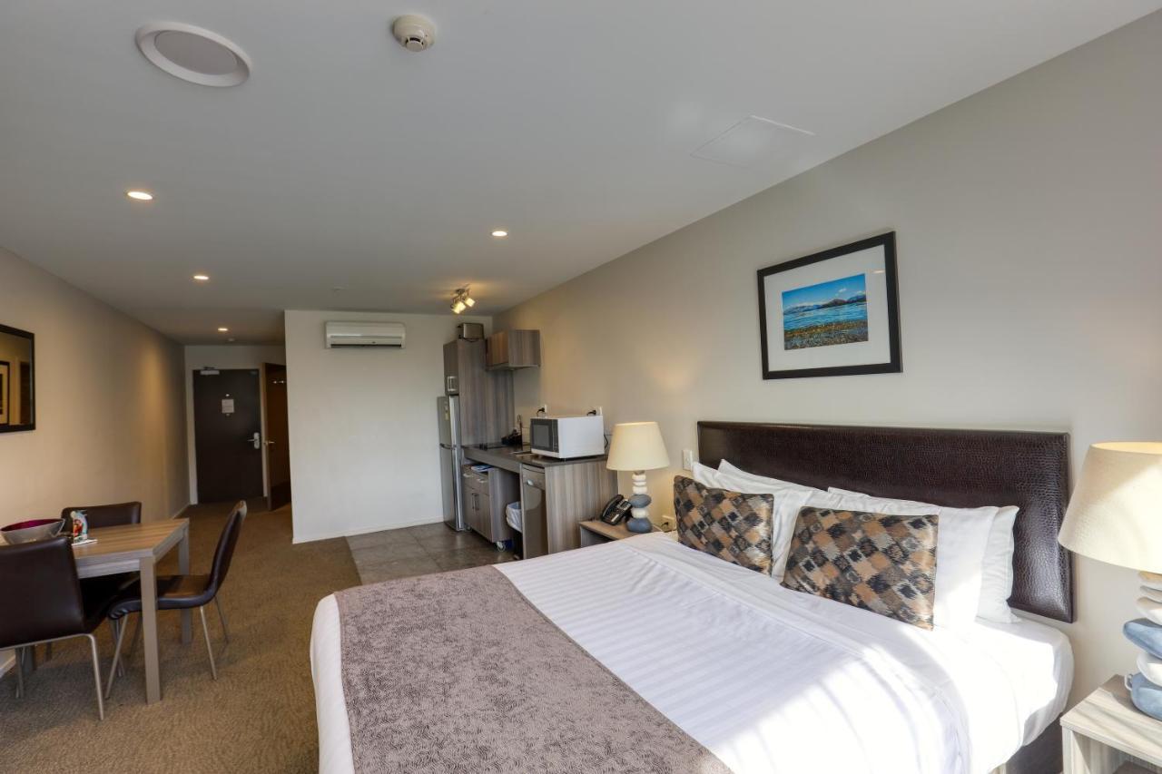 Ramada Suites By Wyndham Queenstown Remarkables Park Esterno foto