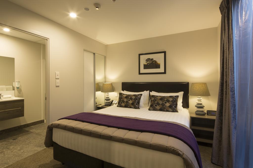 Ramada Suites By Wyndham Queenstown Remarkables Park Esterno foto